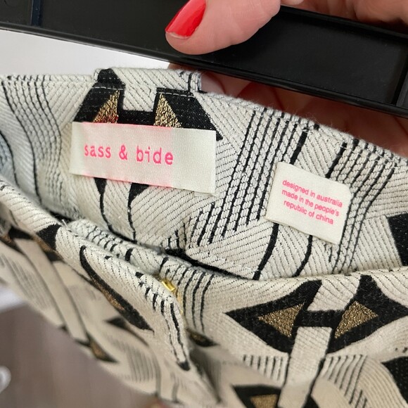 Sass & Bide geometric pattern white shorts - Picture 5 of 11